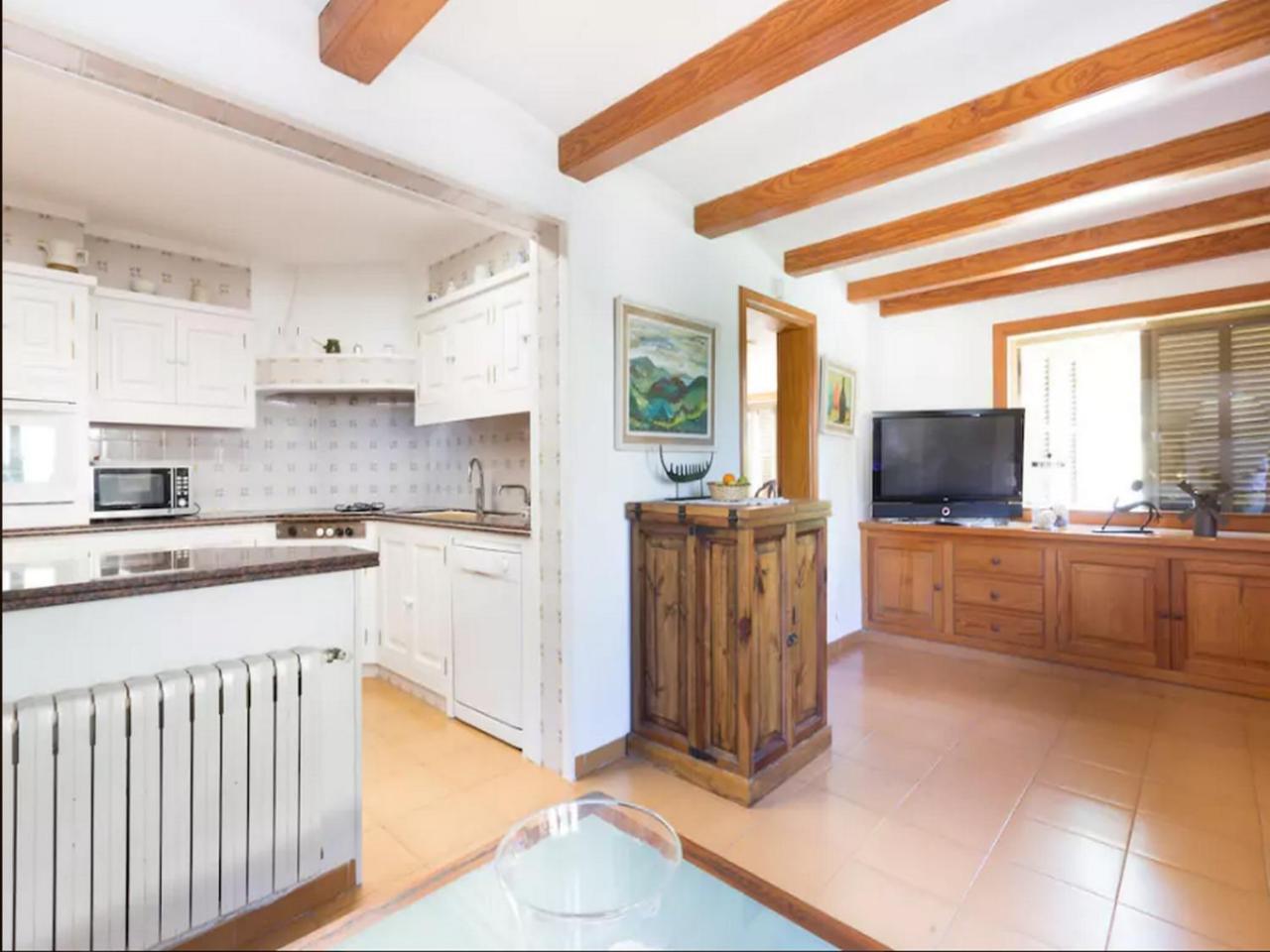 Mountain Beach Villas: Family-Friendly Retreat for Active Travelers Port de Pollenca Exterior photo