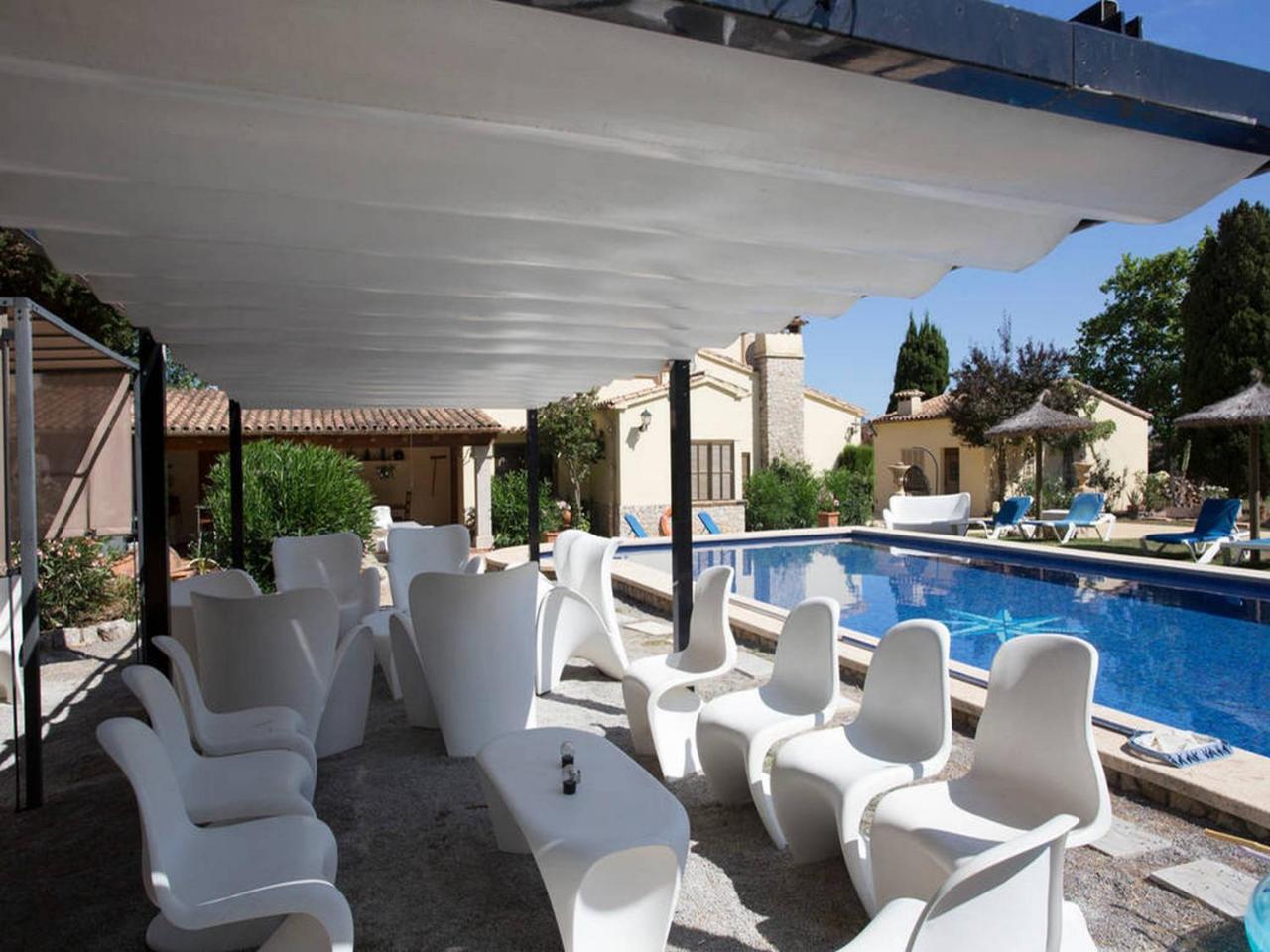 Mountain Beach Villas: Family-Friendly Retreat for Active Travelers Port de Pollenca Exterior photo